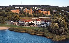 Hasse Pa Sjoekanten Hotell & Restaurang